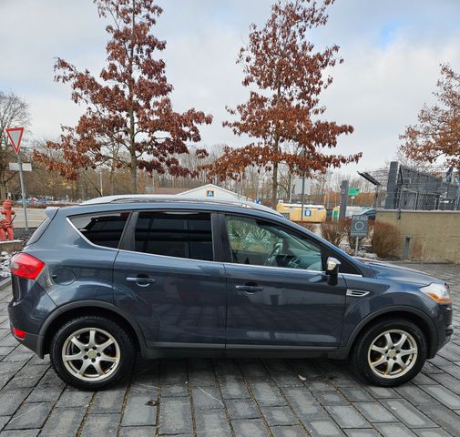 Ford Kuga 2.0 TDCI/4X4/ Panorama/Tüv Neü