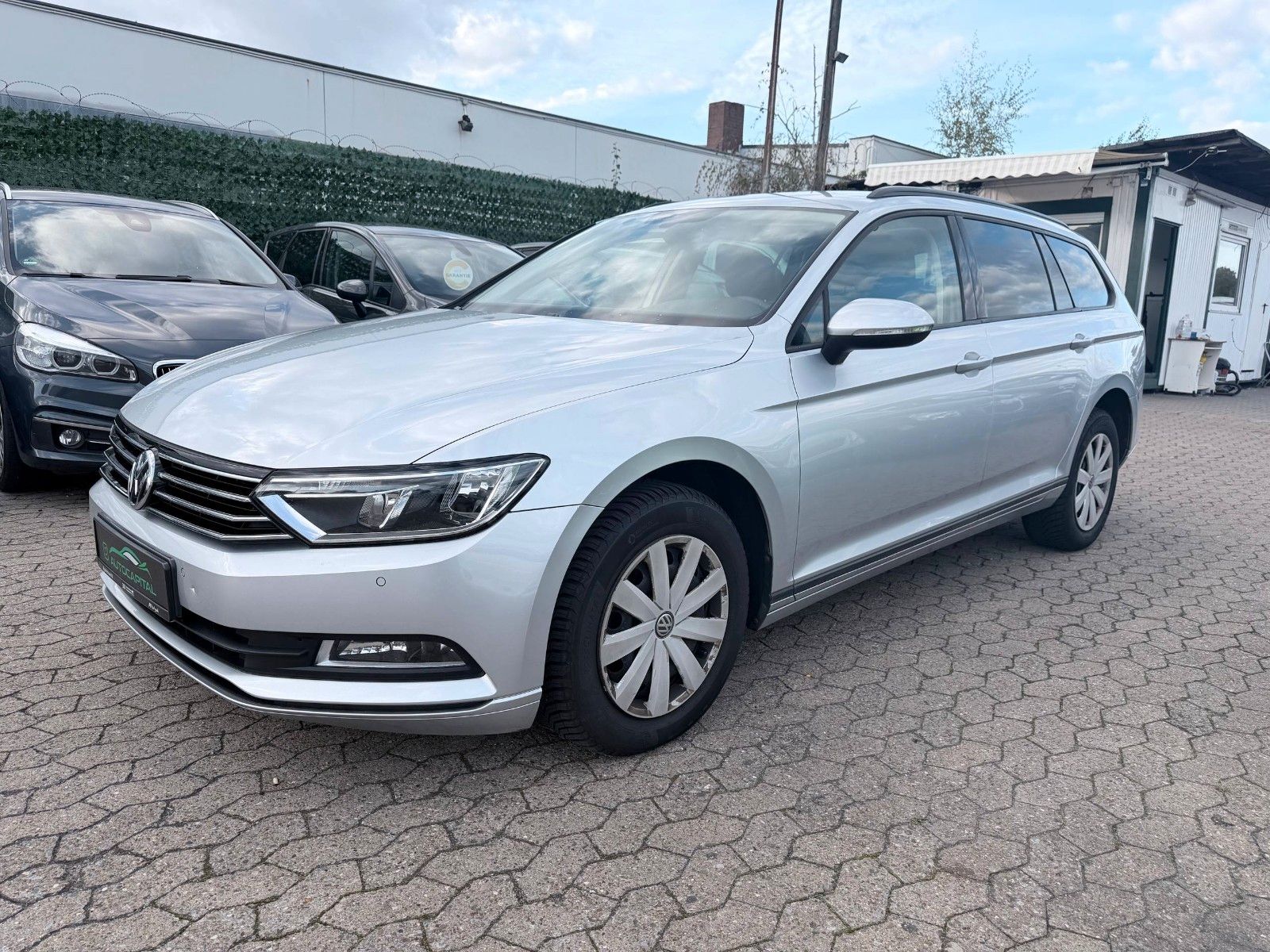 Volkswagen Passat Variant - 1