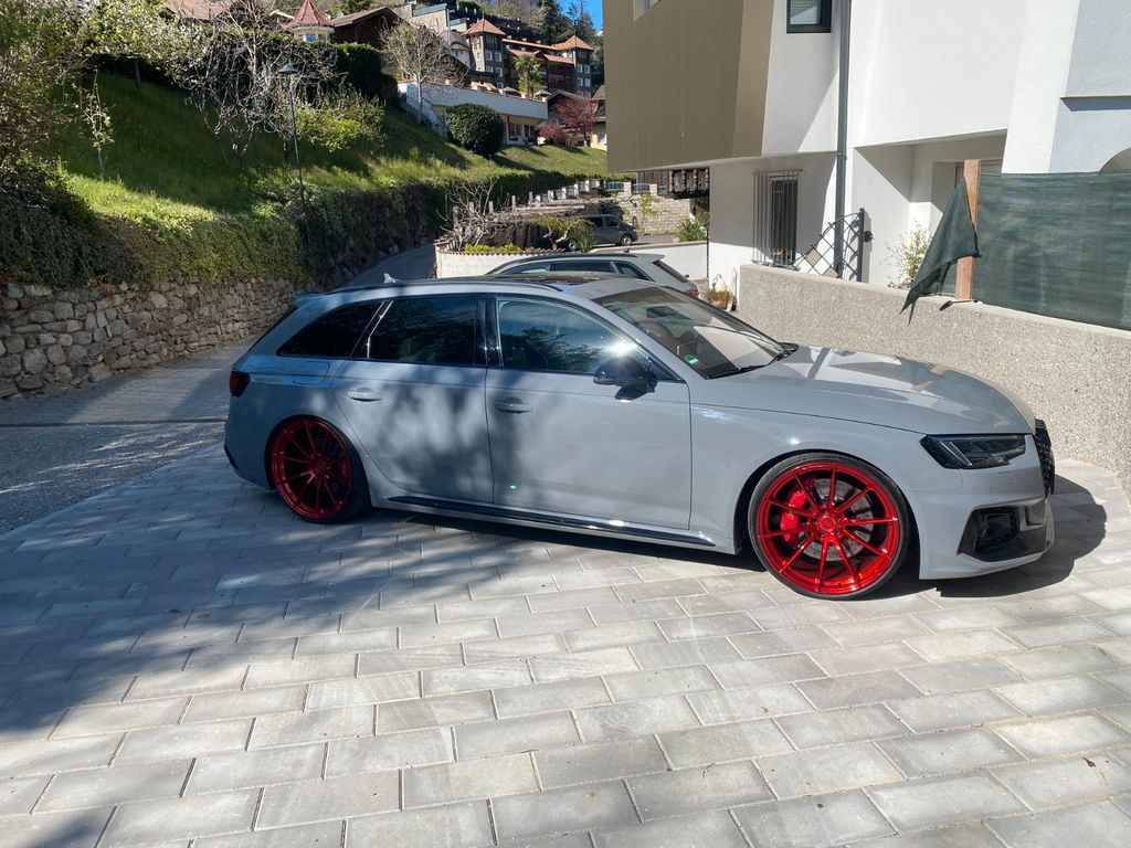 Audi RS4