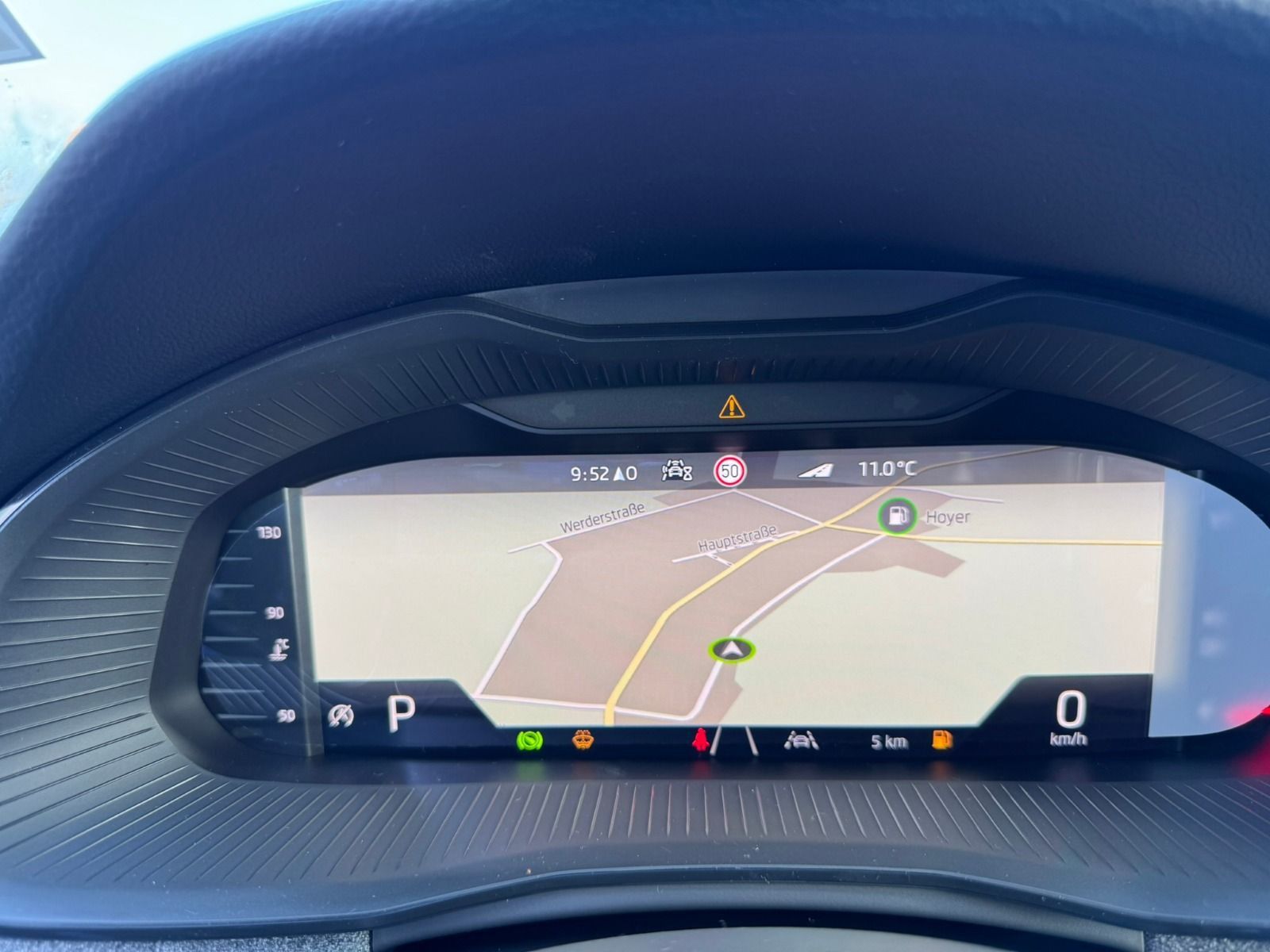 Fahrzeugabbildung SKODA Scala Tour DSG*Matrix*RFK*NAVI*SideAss*ACC*