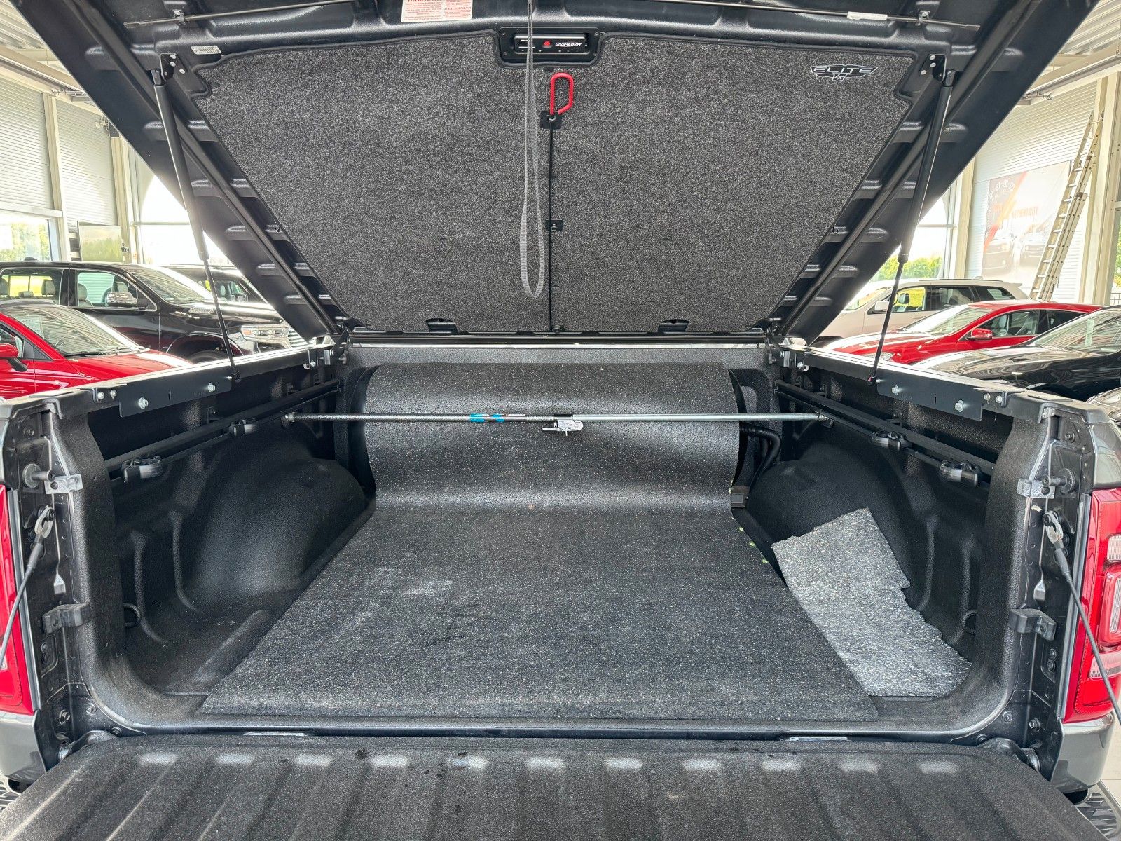 Fahrzeugabbildung Dodge RAM 5,7 Limited LPG "200 Liter-Tank  AHK LRA"