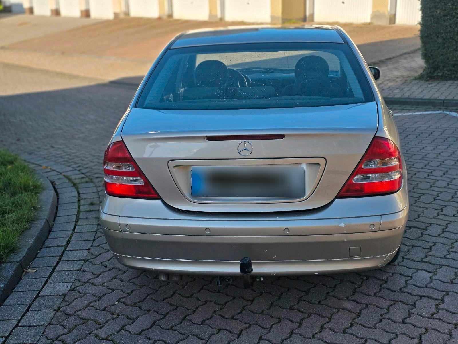 Mercedes-Benz C 200