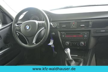 BMW 318 - 12
