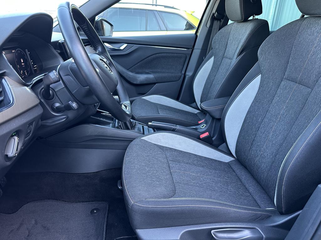 Skoda Scala 2023 г. Чёрный, пробег 49750 км