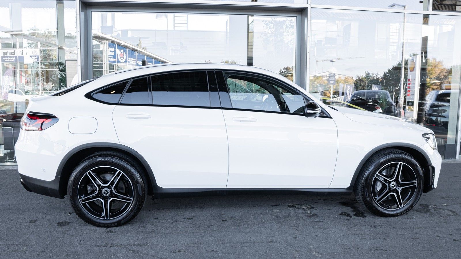 Mercedes-Benz GLC 220 d 4 MATIC AMG *ACC*360°*HUD*SCHIEBEDACH* imagem 3