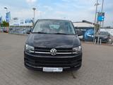 Volkswagen T6 Multivan Klimaautomatik Navigation 7 Sitzer - gebrauchte Kleinbusse in Duisburg