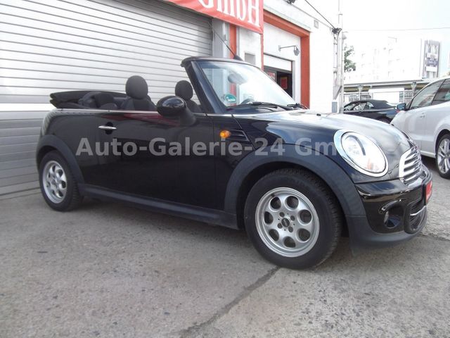 MINI COOPER 1,6i Cabrio mit wenig Km!