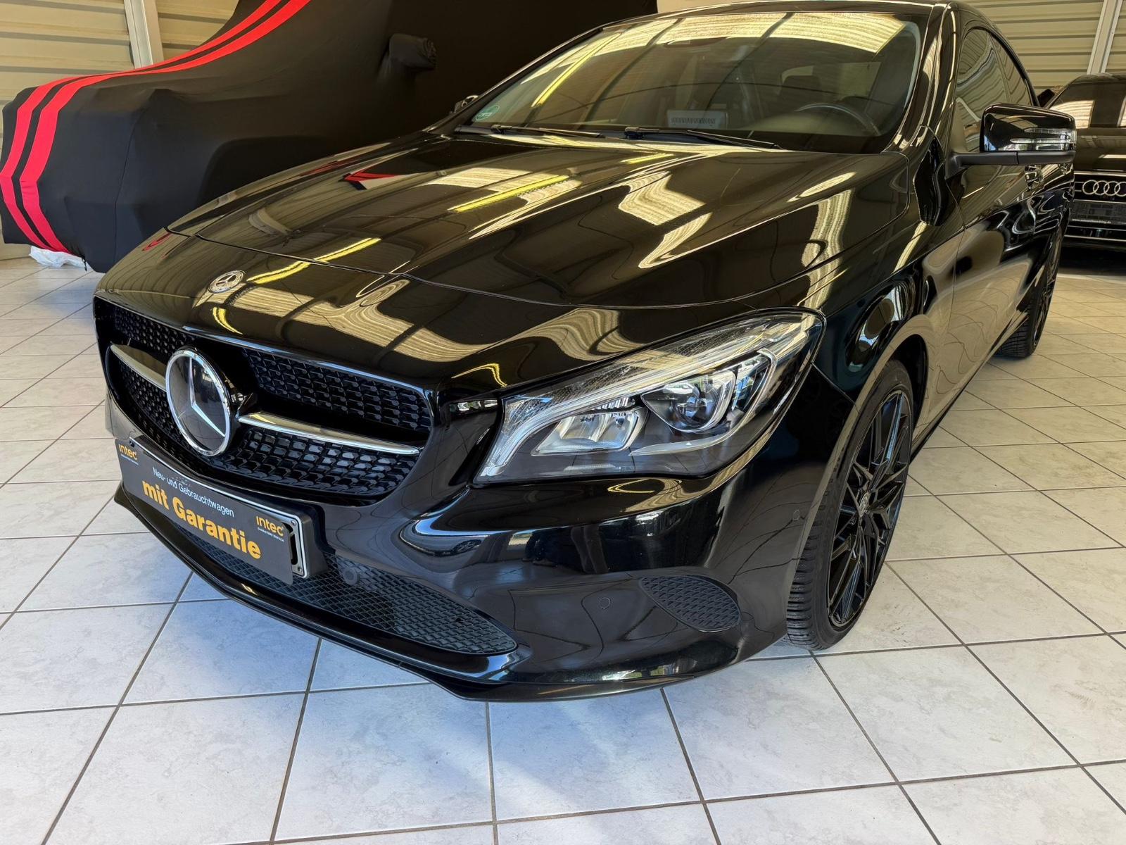 Mercedes-Benz CLA 180Autom  Standhz. Distronic facelift Xenon