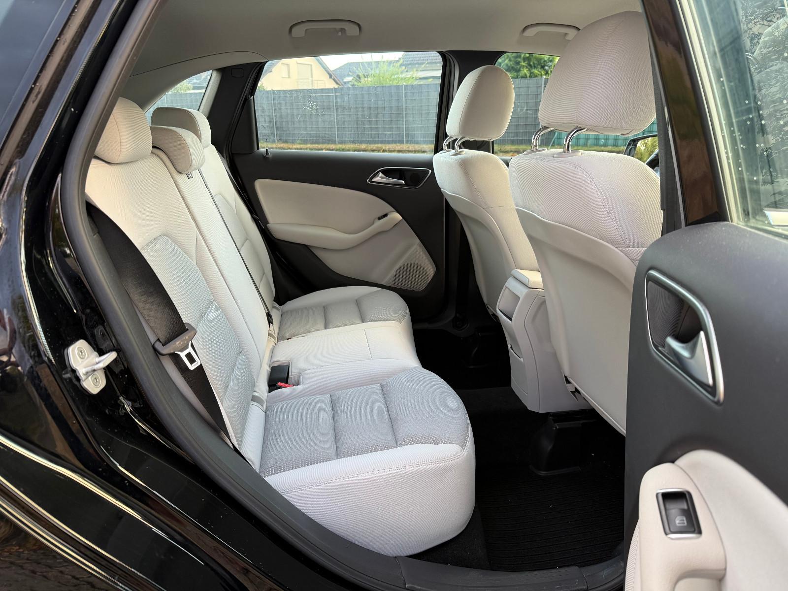 Mercedes-Benz B 200 kamera