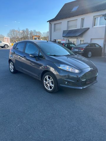 Ford Fiesta Sync Edition // TÜV NEU//Zahnriemen NEU//