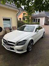 Mercedes-Benz CLS 500 - AMG Paket Keyless Distronic Massage - Mercedes-Benz CLS 500: AMG