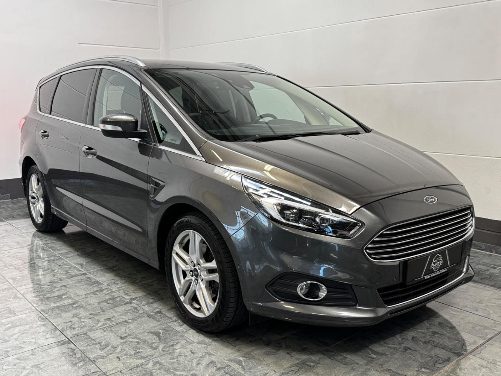 Ford S-Max S-MAX Titanium*2.hd*LED*7Sitze*Kamera