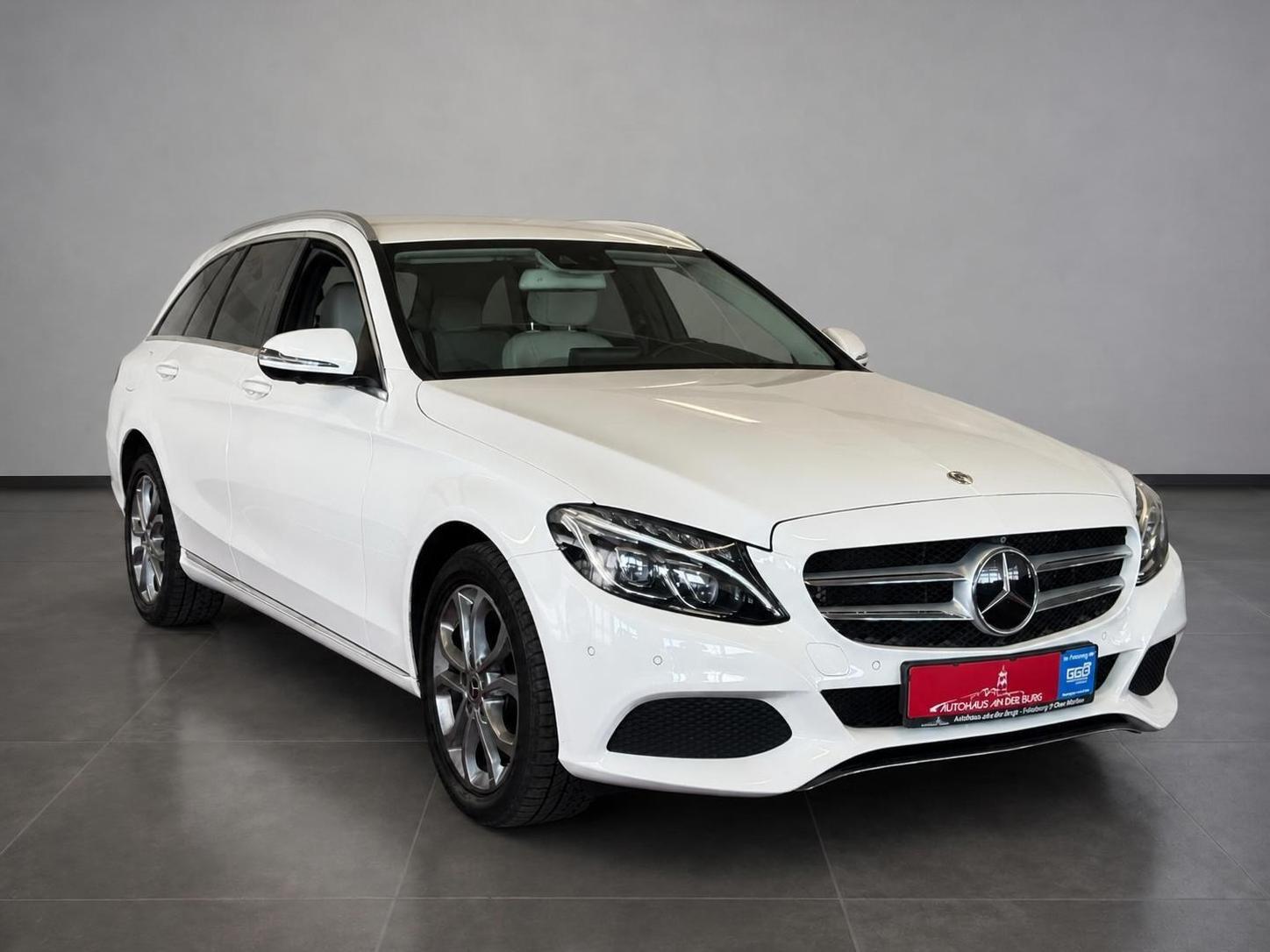 Mercedes-Benz C 220 d T-Modell 4Matic*AHK*Kamera 360°*