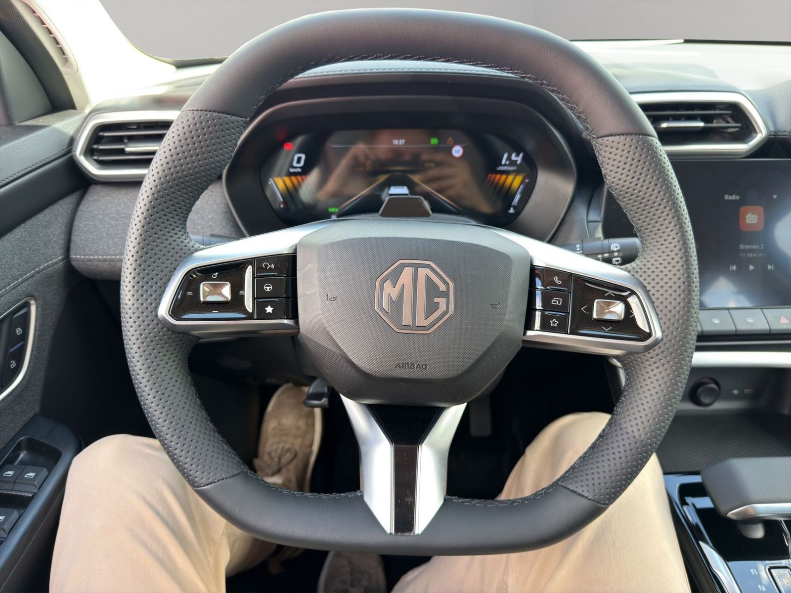MG ZS