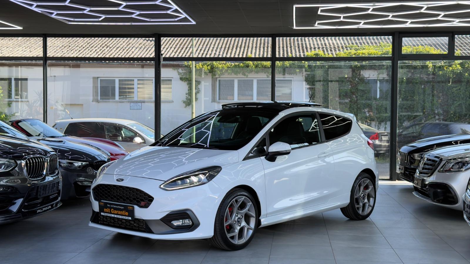 Ford FIESTA ST FORD PERFORMANCE KEYLESS RECARO B&O