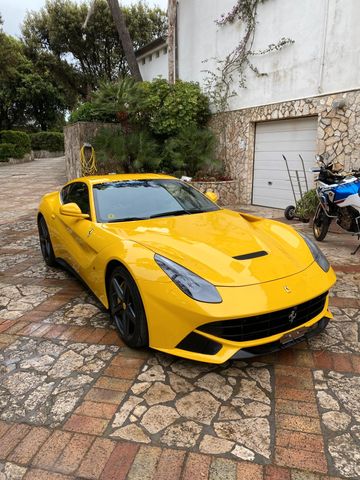 Ferrari F12 Berlinetta Giallo Modena*Mwst*