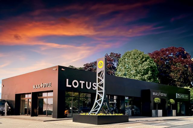 Fahrzeugabbildung Lotus Eletre S m. AHK, Comfort Size Lotus Wuppertal