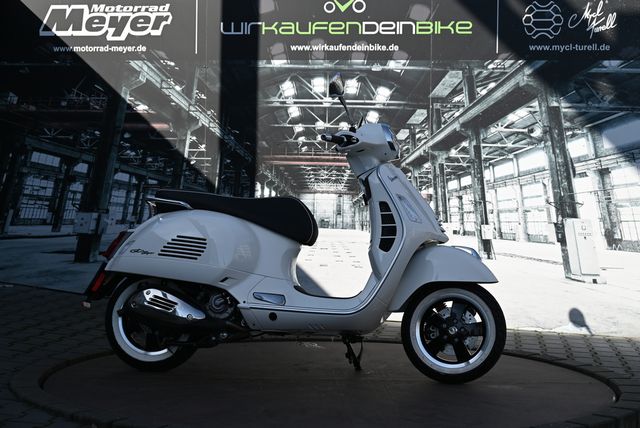 Vespa GTS 300 Super 