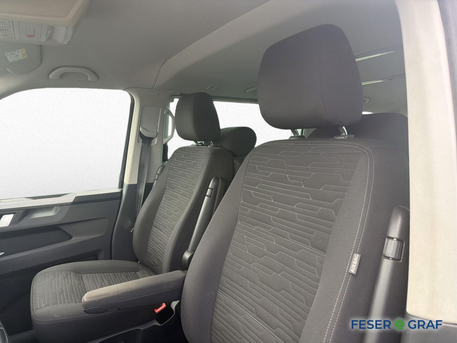 Volkswagen T6.1 Multivan GENERATION SIX 2.0 TDI DSG 204PS 7 foto 9