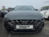 Hyundai i30cw Edition 30+ WR Navi Kamera LED Induktion - Hyundai i30 mit Diesel-Antrieb: Kombi