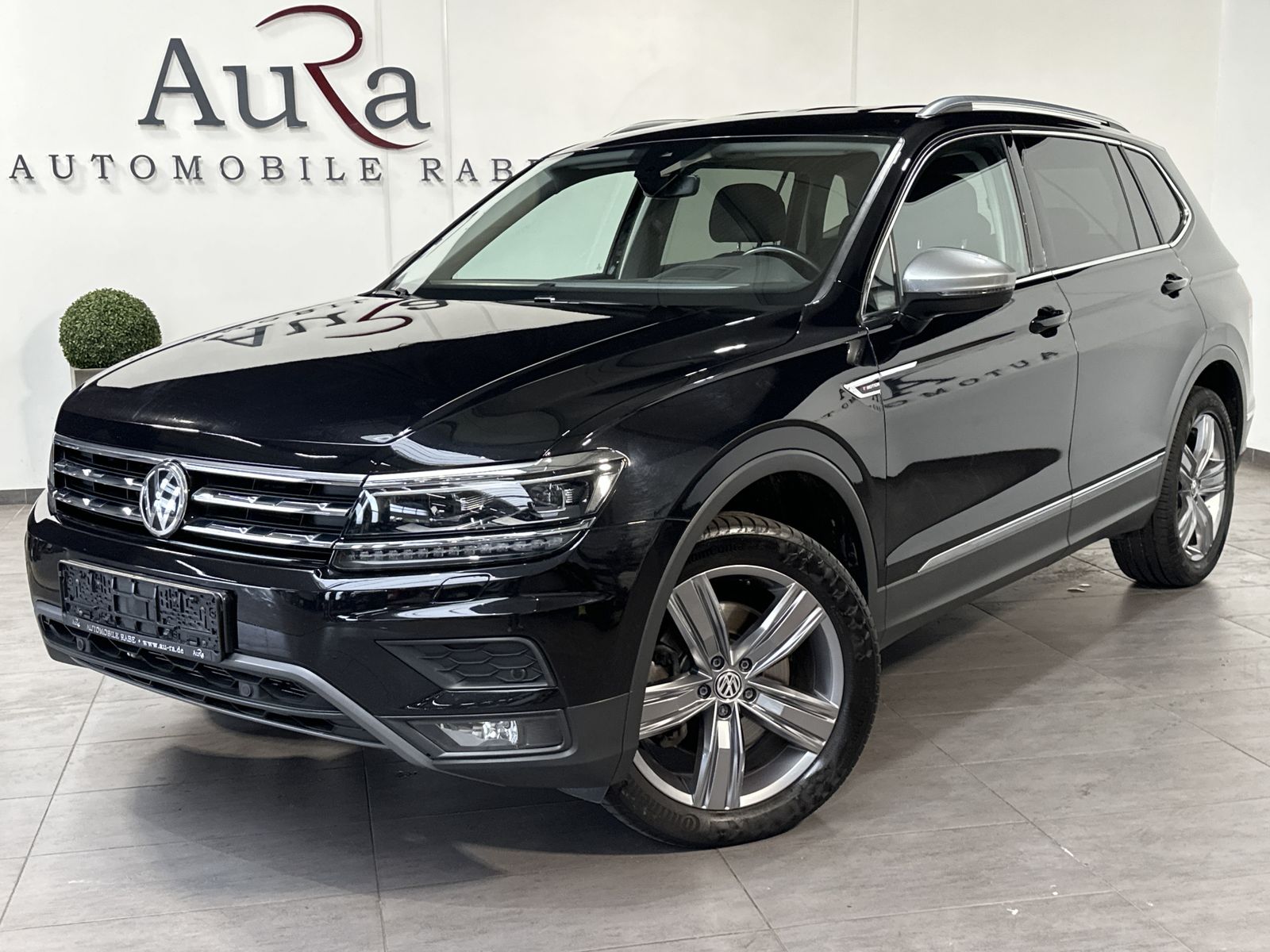 Fahrzeugabbildung Volkswagen Tiguan Allspace 2.0 TDI 4M DSG HL NAV+LED+ACC+VC