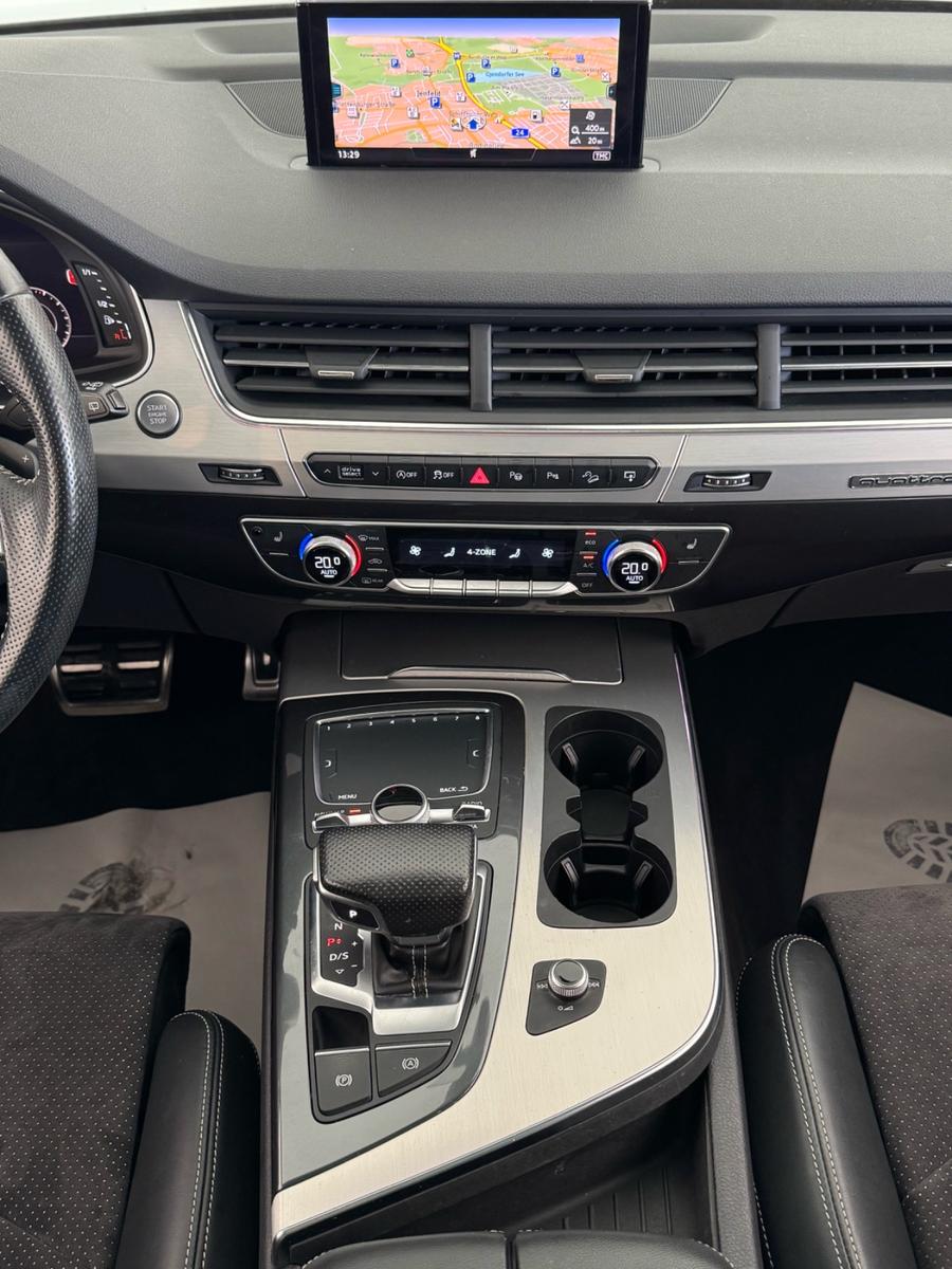Audi Q7 3.0 TDI Quattro S-Line 7-Sitzer|PANO|1-HAND|