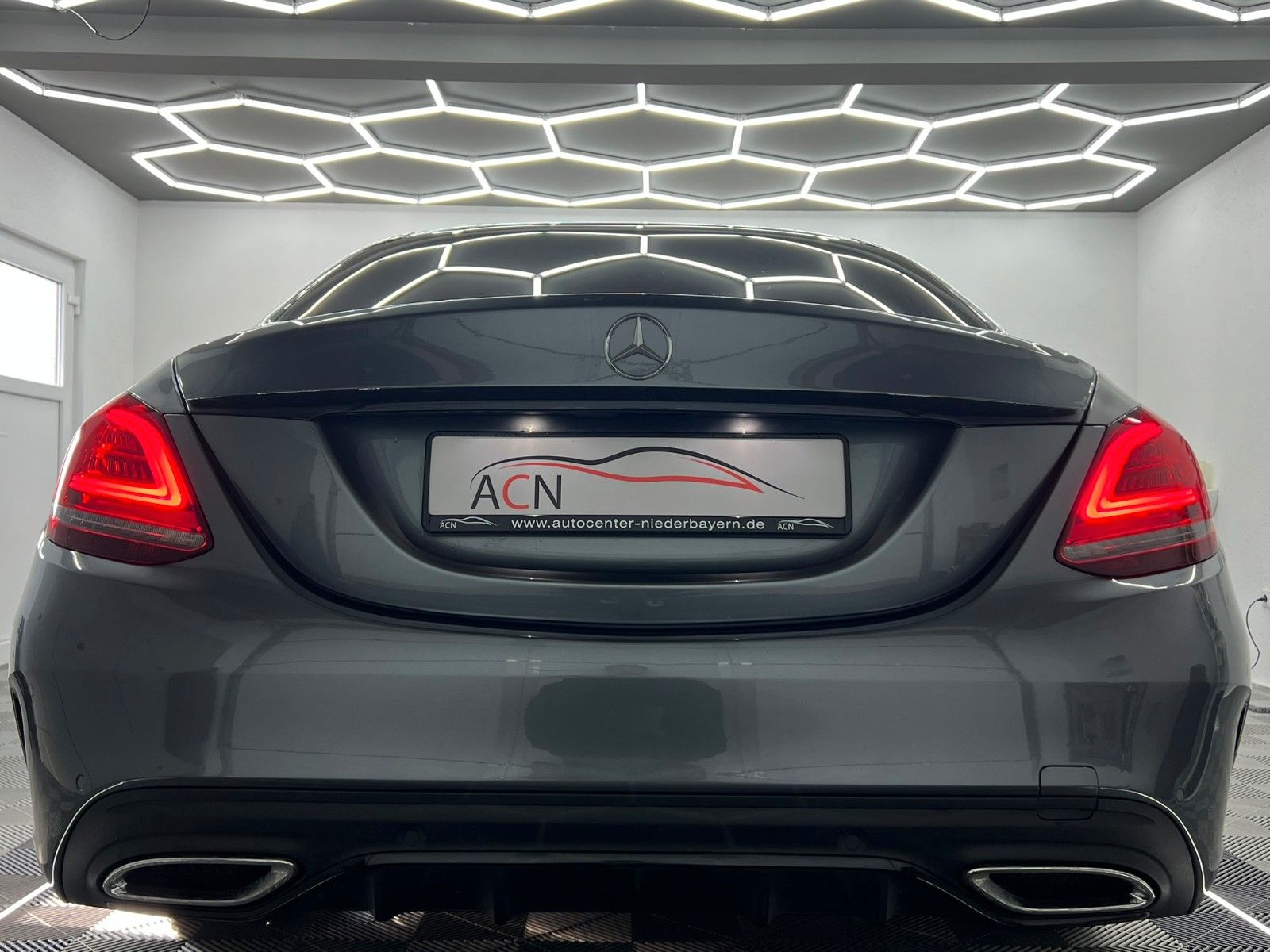 Fahrzeugabbildung Mercedes-Benz C 300 d Lim. AMG-LINE/COMAND/KAM/VIRCO/AMBI+