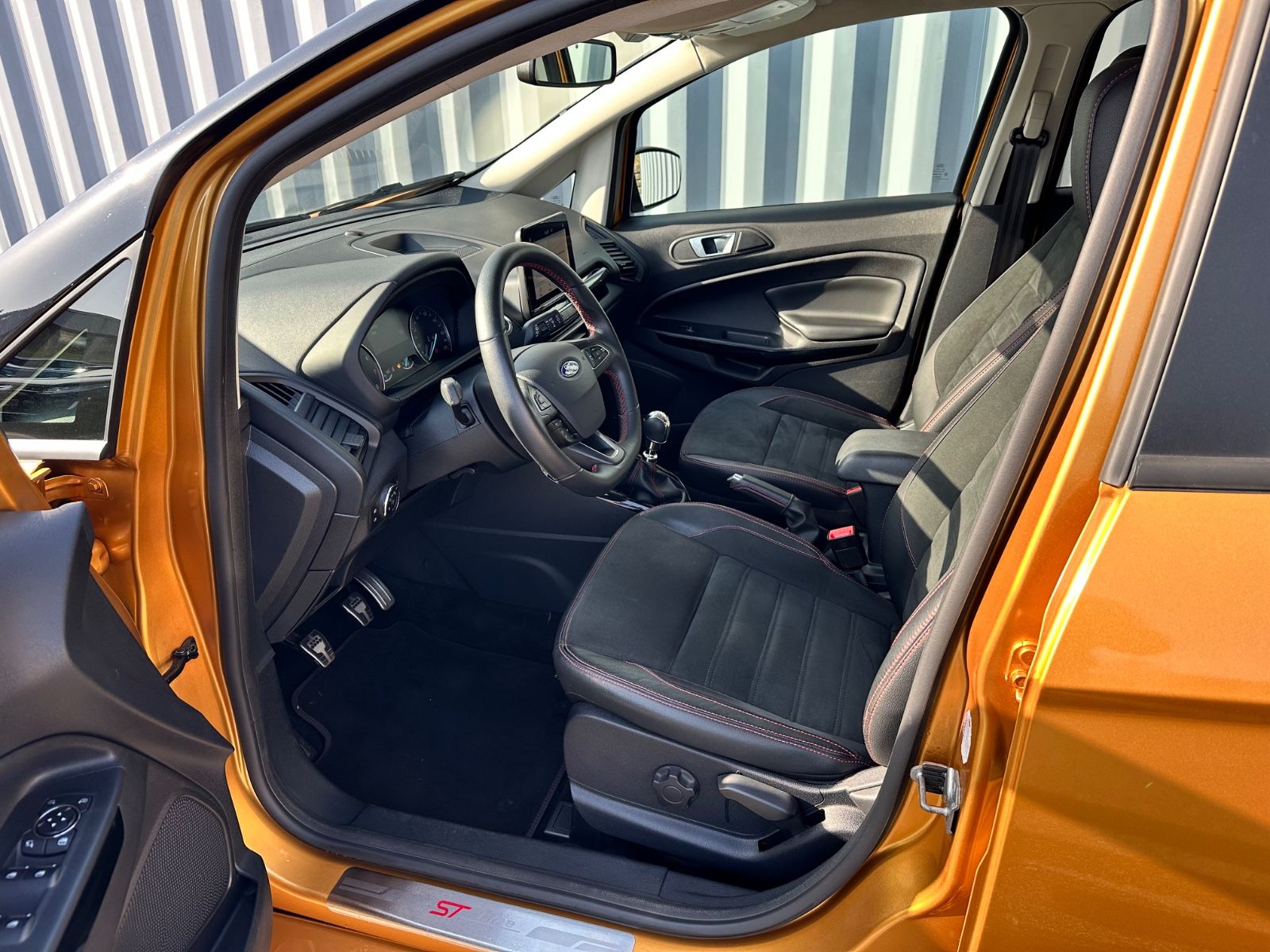 Fahrzeugabbildung Ford EcoSport ST-Line*PDC V+H*Sitz-Lenkradheizung*App