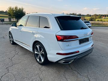 Audi Q7 - 7