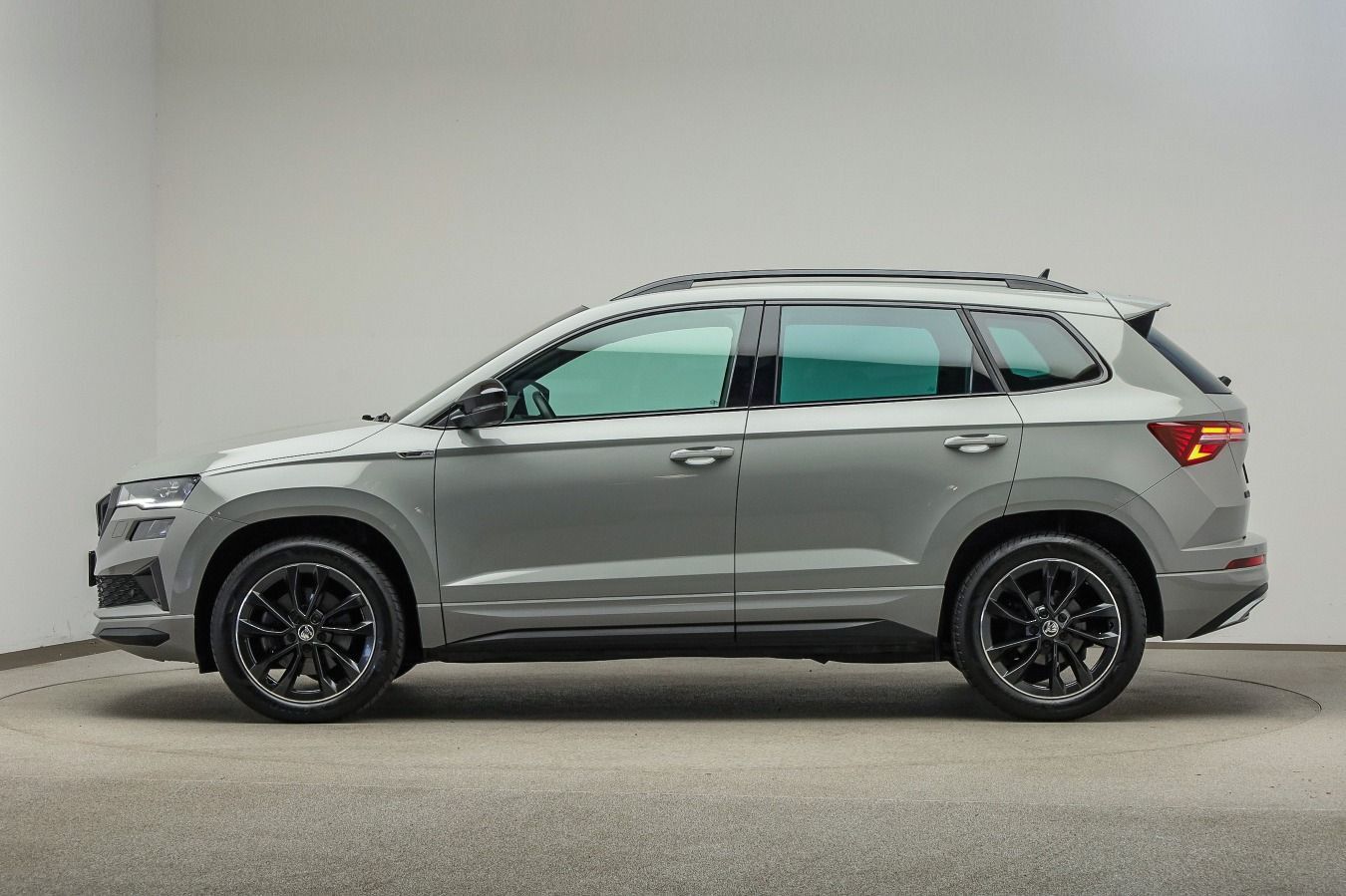 Skoda Karoq 2.0 TDI 4x4 DSG SPORTLINE*MATRIX*STHZG*NAV imagem 3