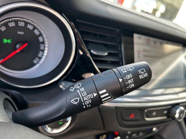 Insignia B Sports Tourer Edition*PDC*NAVI*