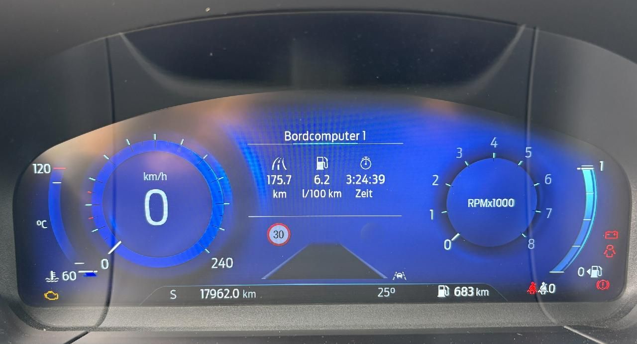 Fahrzeugabbildung Ford Kuga Titanium