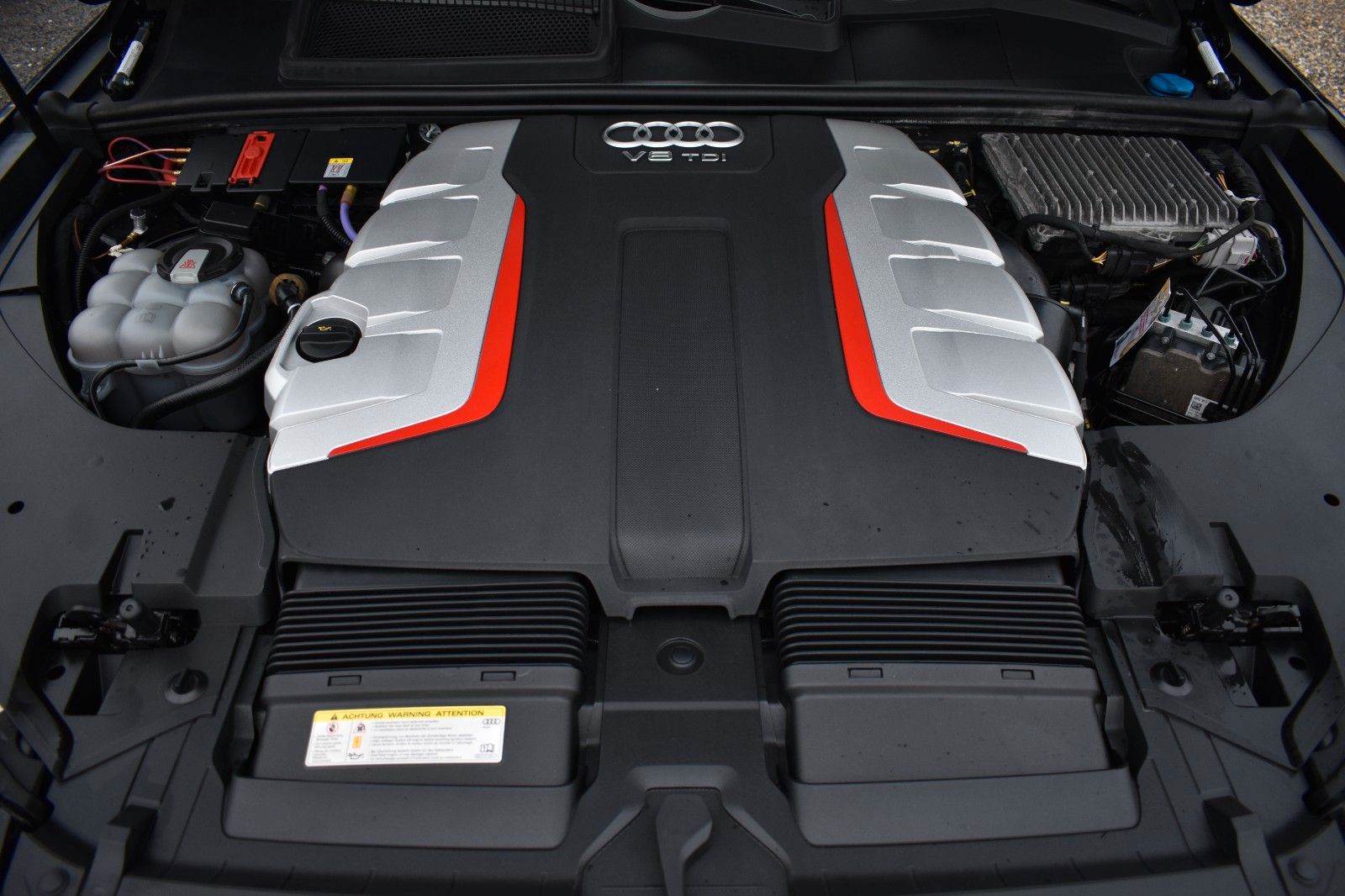 Fahrzeugabbildung Audi SQ7 4.0 TDI V8 quattro HUD Matrix Bose