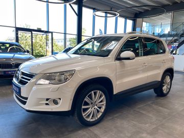 Volkswagen Tiguan Team 4Motion *Parkassistent*Navi*Kamera*