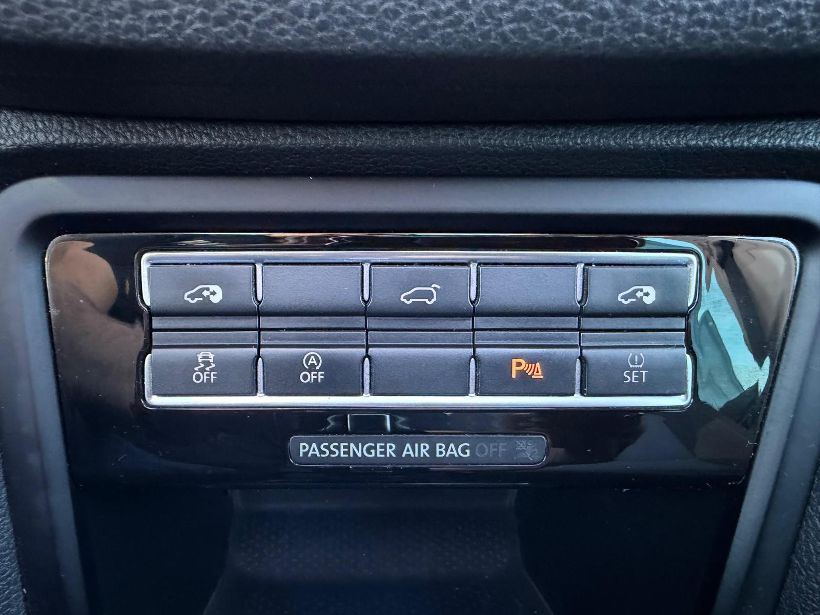 Volkswagen Sharan 2012 — photo 13