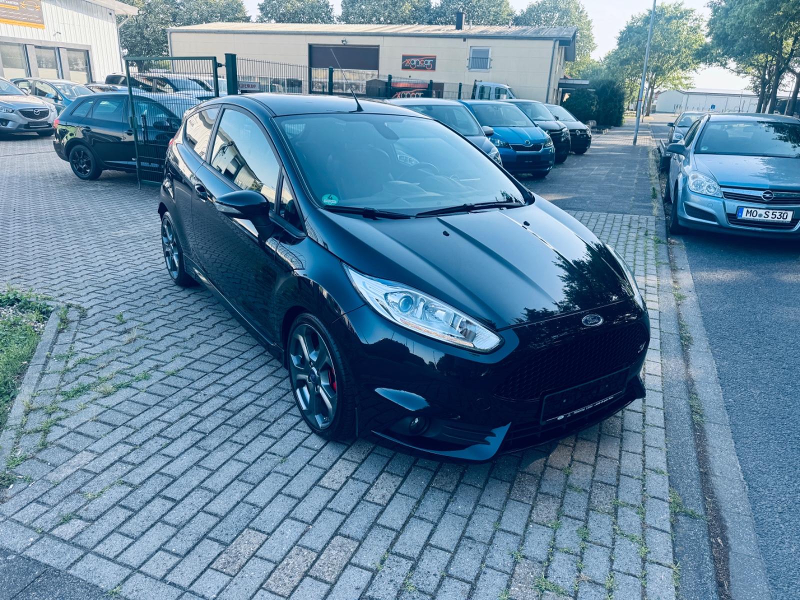 Ford ST 1.6 EcoBoost*SHZ*PDC*NAVI*Kamera*Keyless GO*