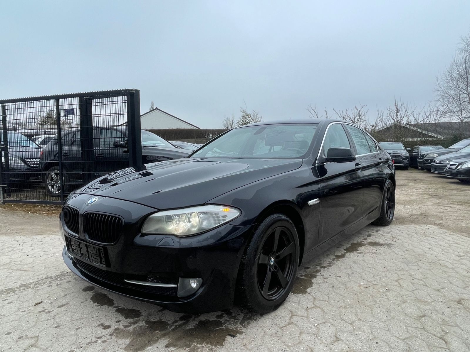 BMW 523 2010, 3.0 benzīns, Automāts, Sedans, Melns — Latvijā