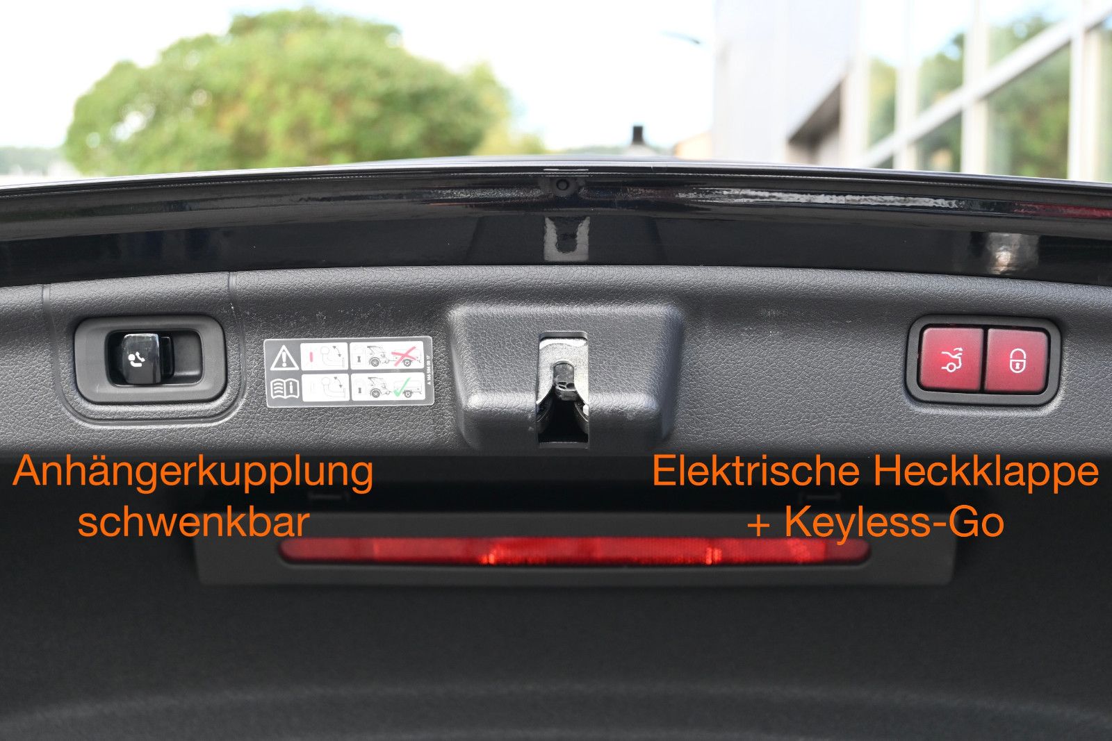 Fahrzeugabbildung Mercedes-Benz C 400 e 4M. NIGHT °ACC°AHK°HUD°MEMO°PANO°SITZKLI
