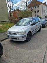 Mitsubishi Space Wagon - Mitsubishi Space Wagon mit Benzin-Antrieb
