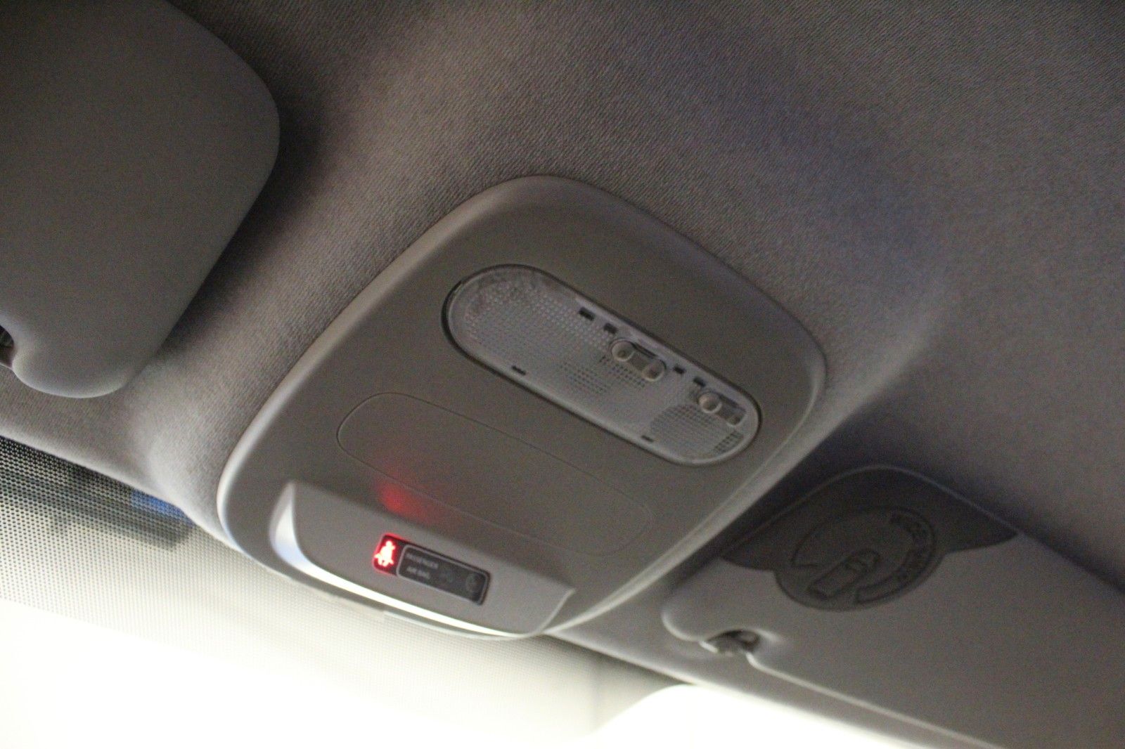 Fahrzeugabbildung Renault Trafic Grand dCi 145 L2H1 LKW 3.0t AHK