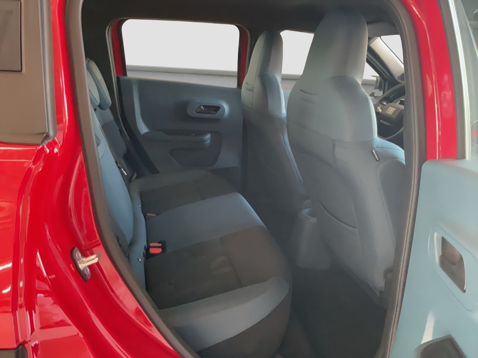 Fahrzeugabbildung Fiat Grande Panda Elektro Red