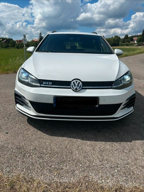 Image of Volkswagen Golf