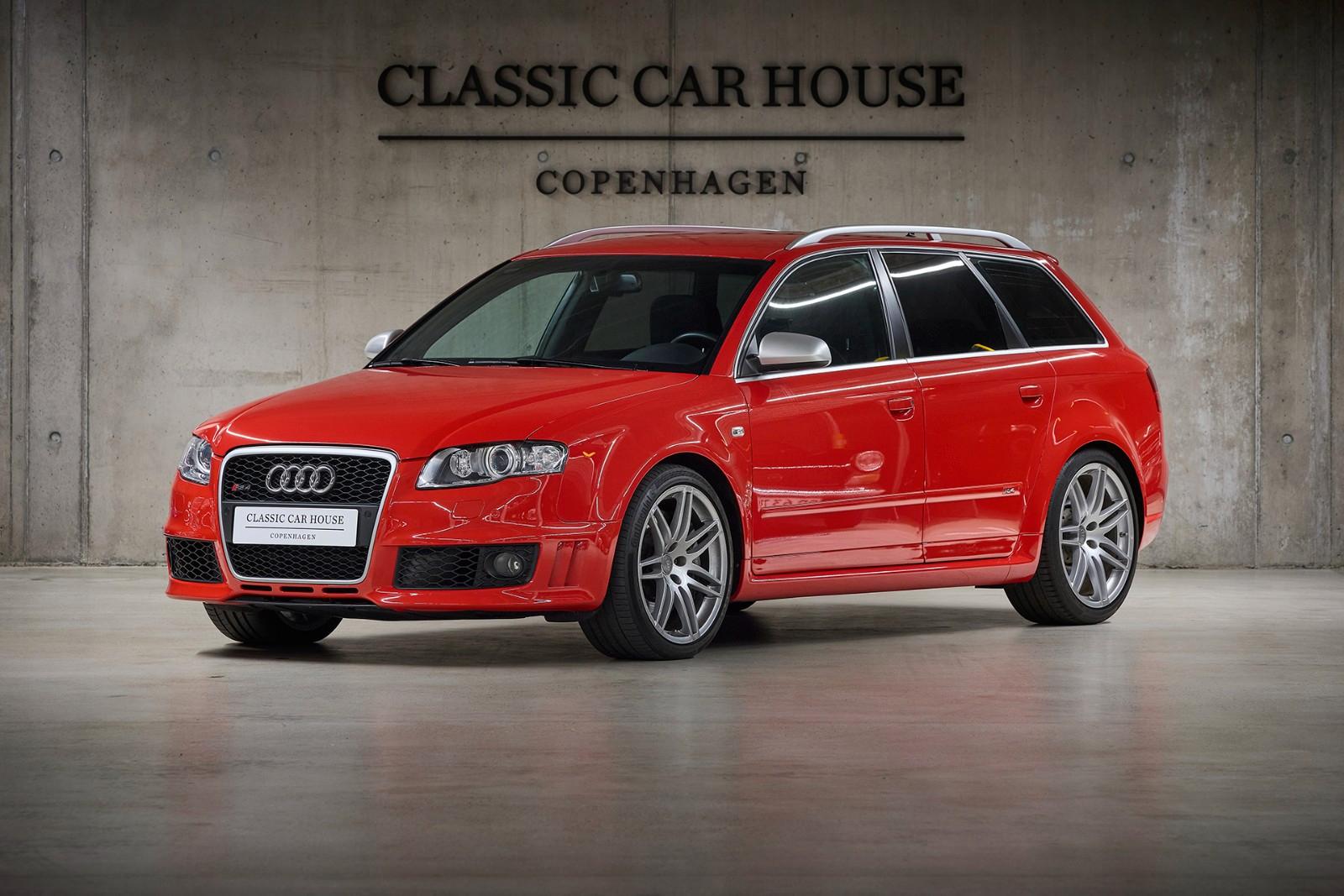 Audi RS4 RS 4 Avant 4.2 FSI quattro