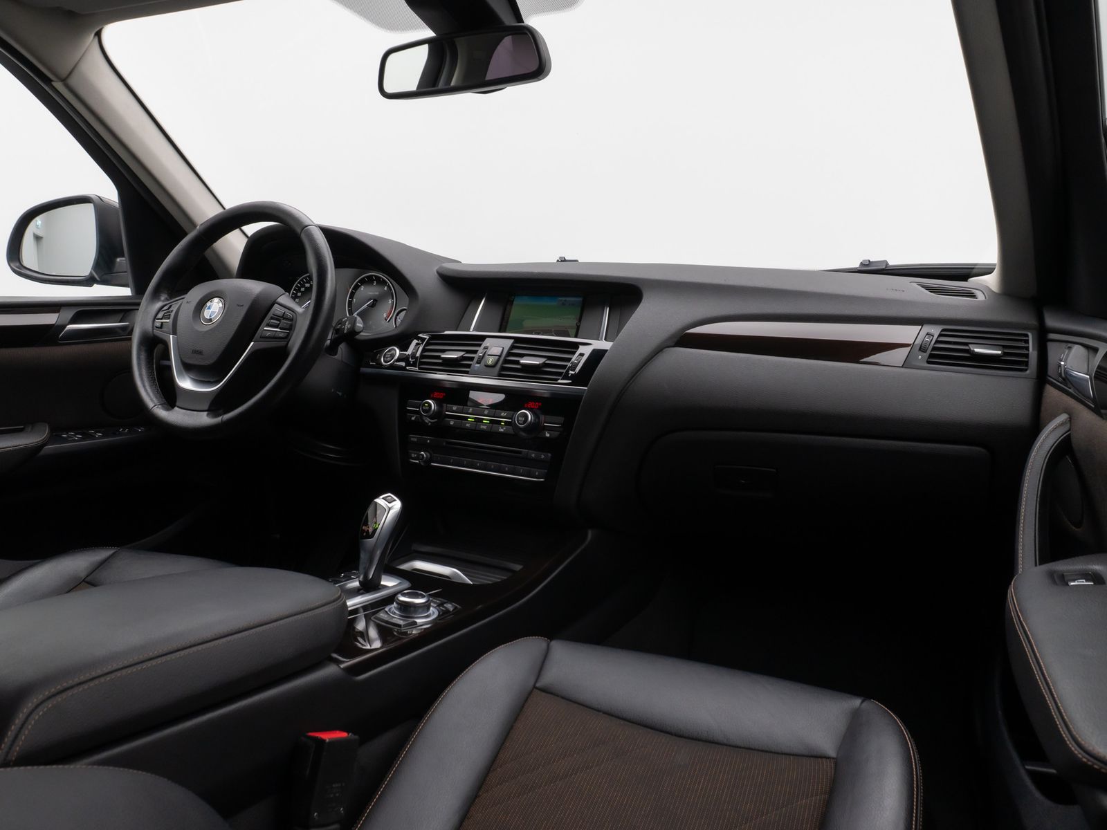 Fahrzeugabbildung BMW X3 xD20d xLine Kamera HUD HiFi Lenkrhz Stndhzg