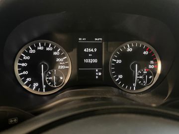 Mercedes Vito - 12