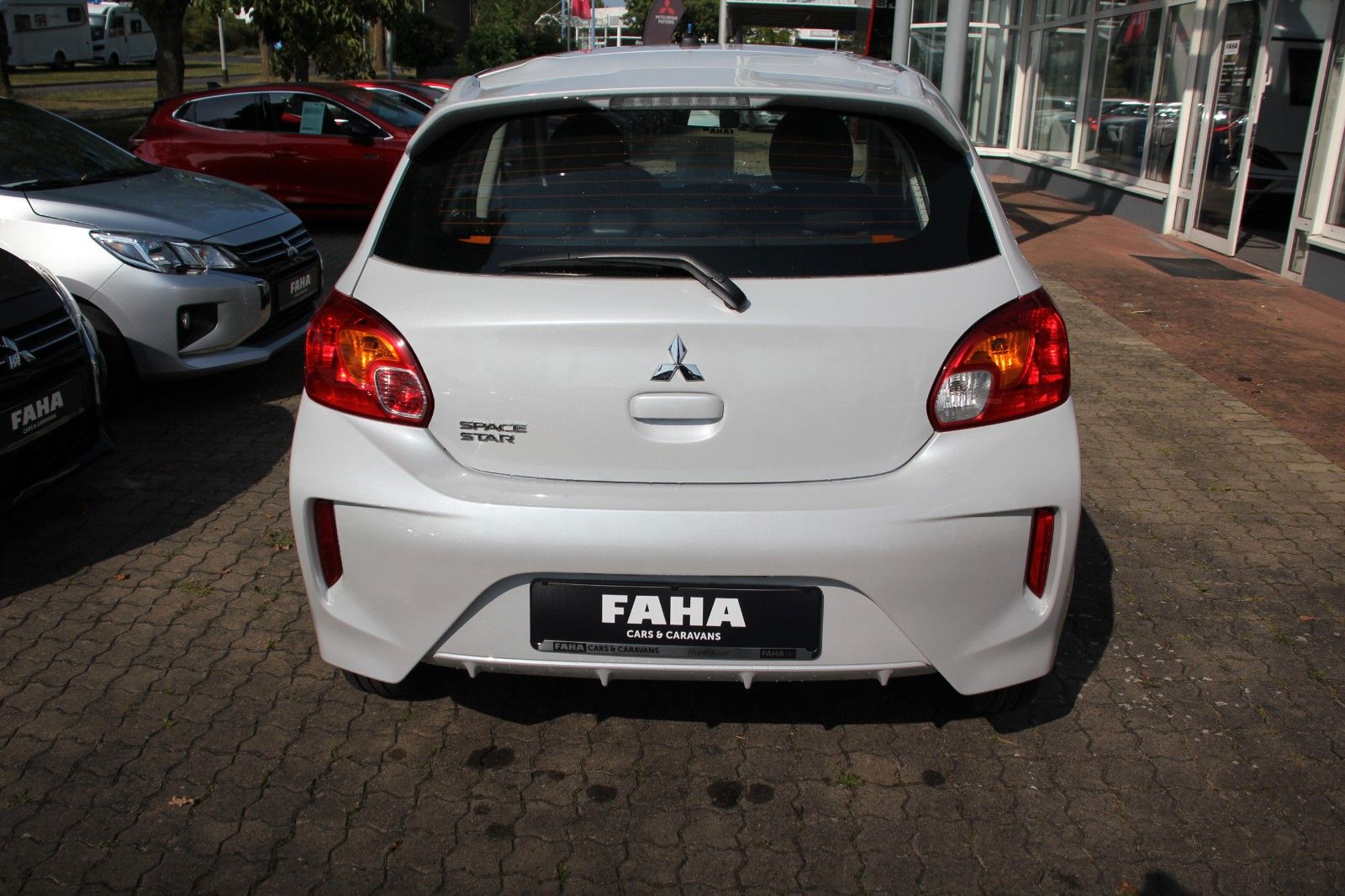 Fahrzeugabbildung Mitsubishi Space Star Select