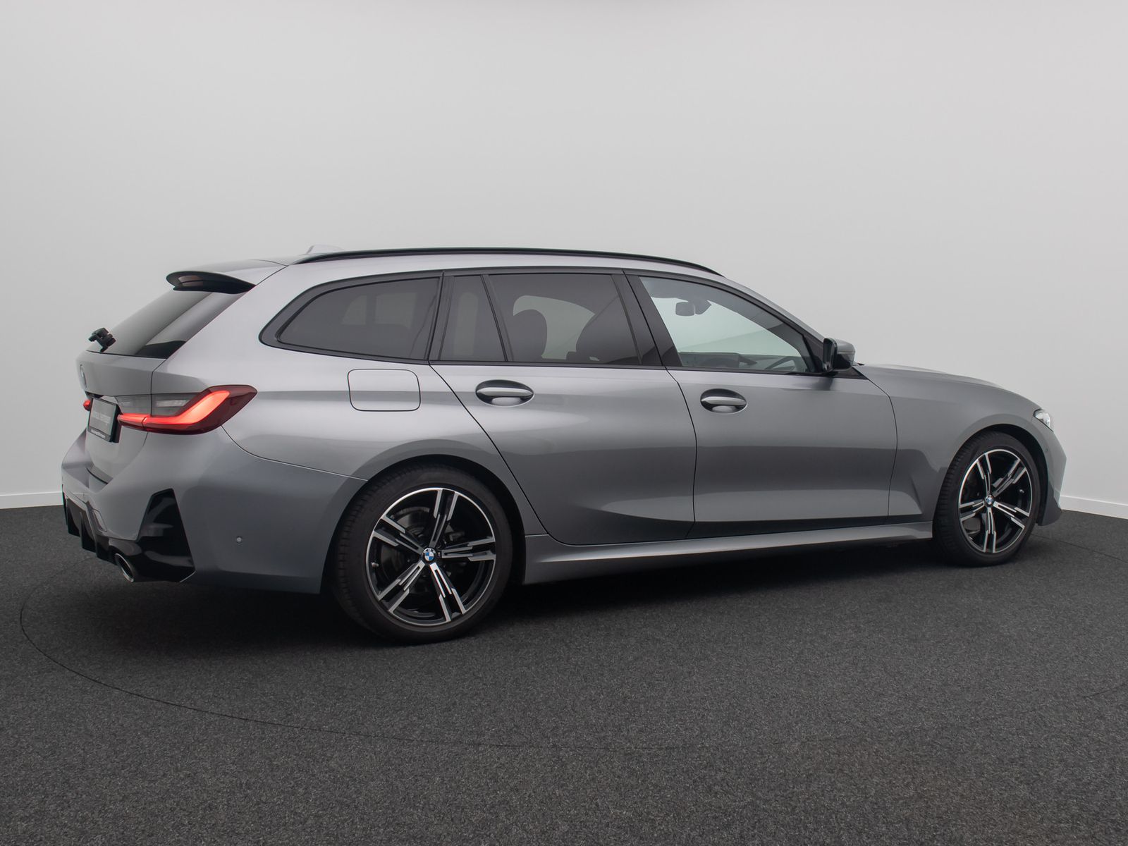 Fahrzeugabbildung BMW 320d M Sport HUD DAB Kamera HiFi Fernlic Komfort