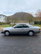 Mercedes-Benz CE 230 Coupé - Mercedes-Benz Coupé aus dem Jahr 1989