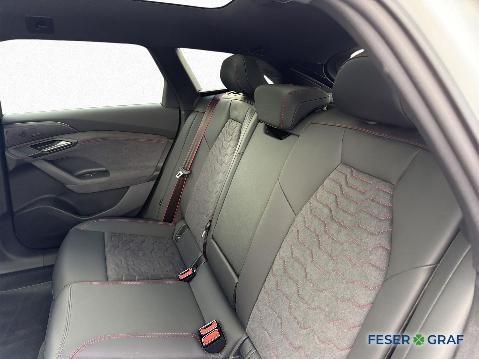 Audi S6 e-tron - Bild 13
