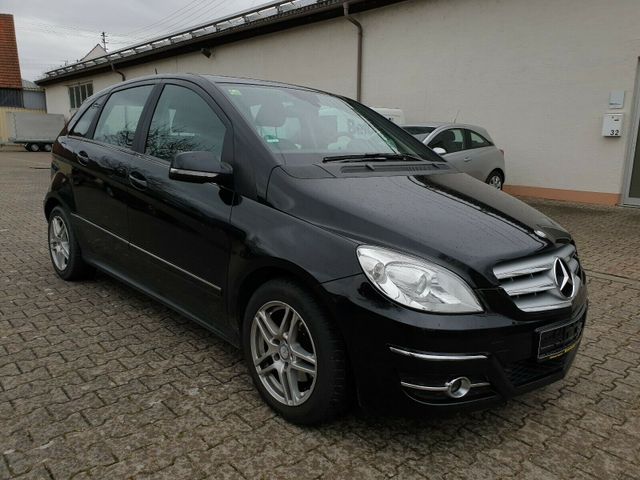 Mercedes-Benz B200*HU 02/25*Parkassistent*Teilleder*Panorama